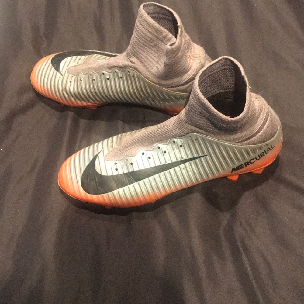 CR7 superfly original size 4